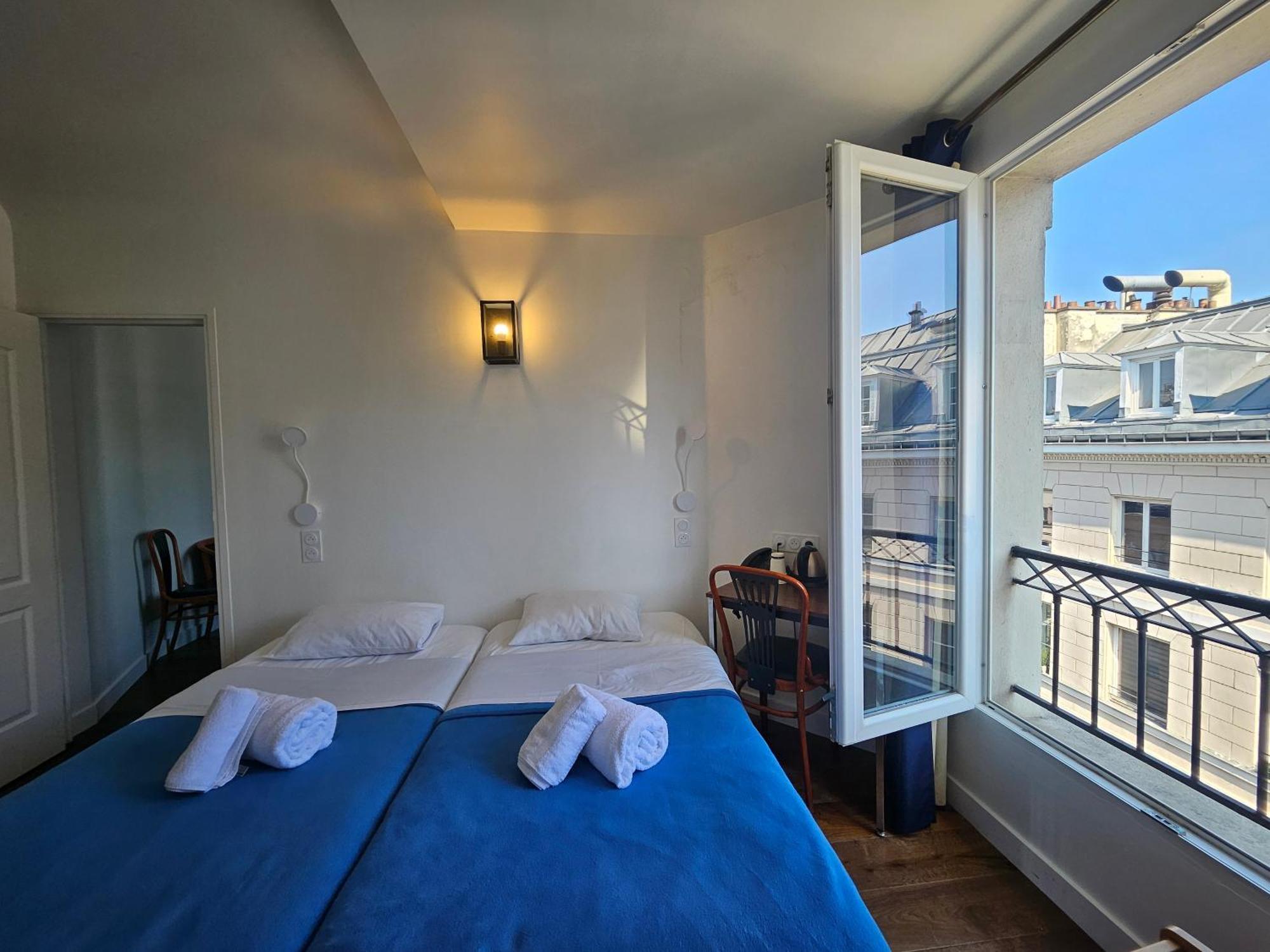 Hotel La Louisiane Paris Luaran gambar